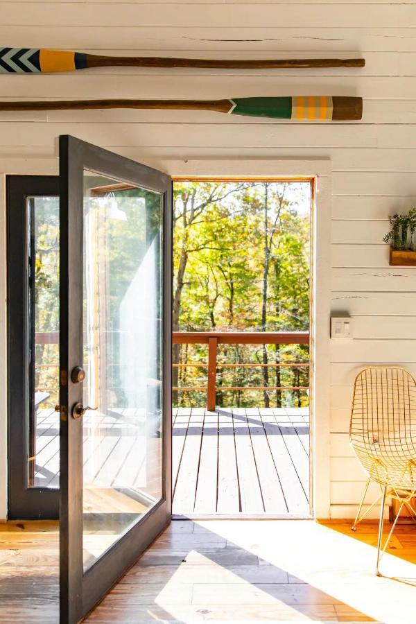 Вилла Hot Tub Charming & Chic Mountain Gem On Sleepy Creek Беркли-Спрингс Экстерьер фото